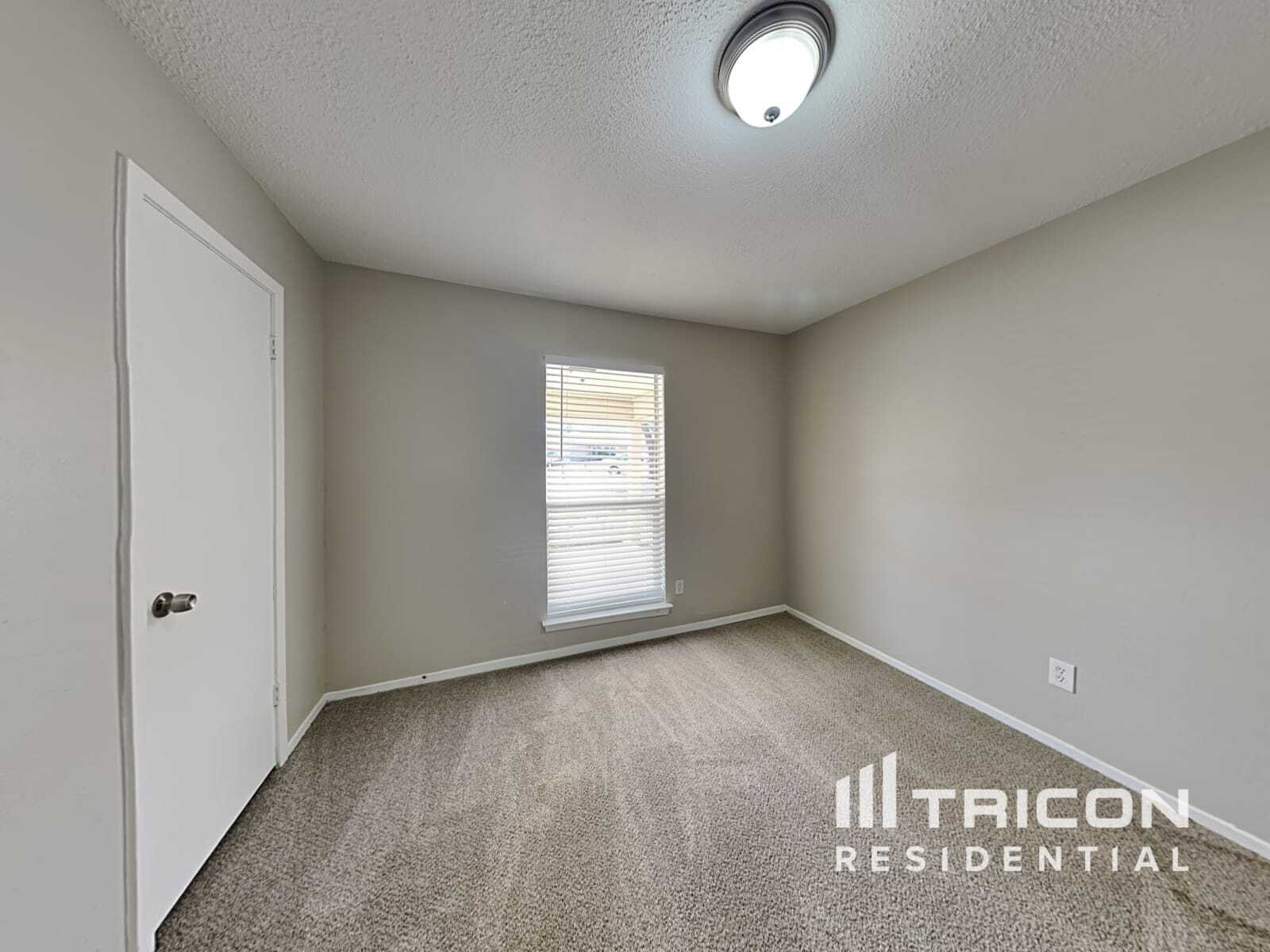 Building Photo - 3515 Solano Ct