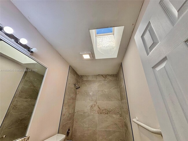 Building Photo - 11615 NW 23rd Ct