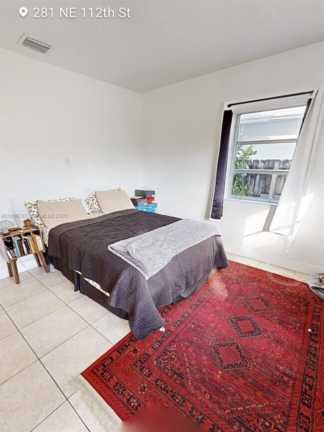 Building Photo - Northeast 112th Street, Miami, FL 33161 - 3 BR 2 BA single-family home