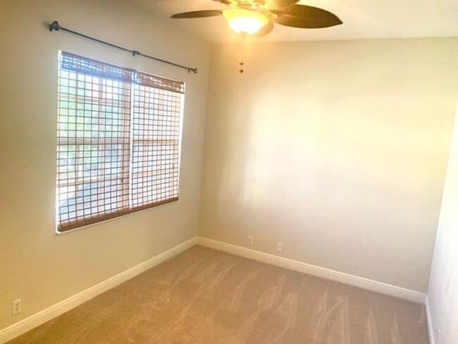 Building Photo - 4805 Sawgrass Breeze Dr