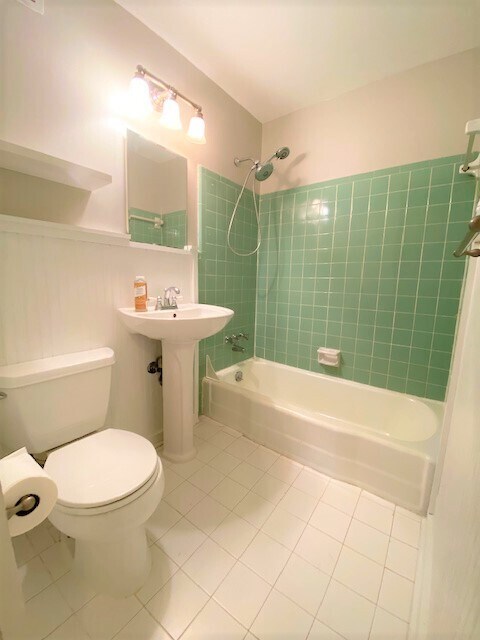 Building Photo - 1010 Scott Blvd