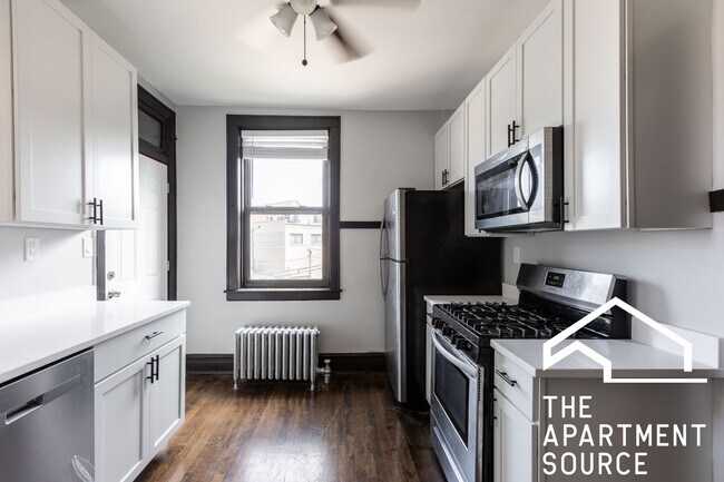 Building Photo - 3823 N Drake Ave