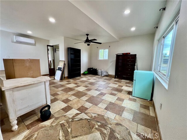 Building Photo - 15130 Septo St