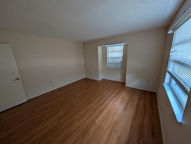 Building Photo - 1413 Strada D Argento