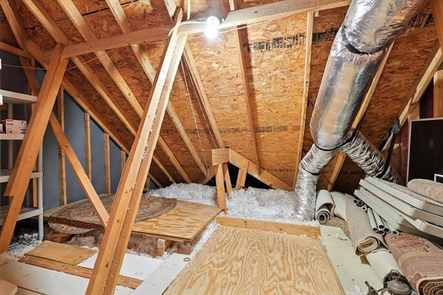 Building Photo - 7700 Red Clover Dr