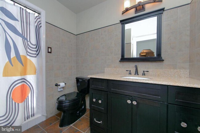 Building Photo - 301 Browning Ln