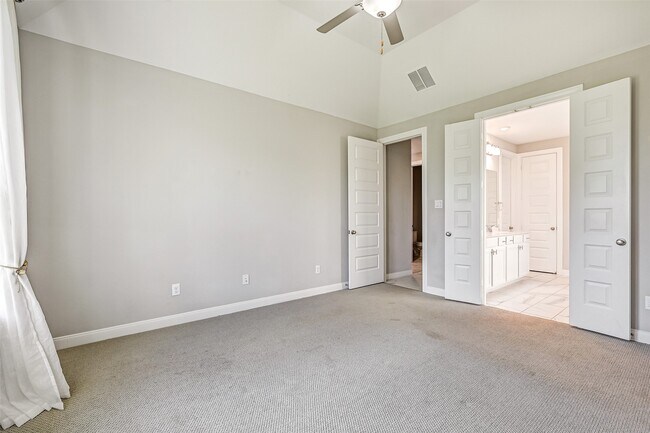 Building Photo - 2641 Summer Indigo Trl