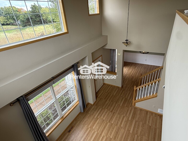 Building Photo - 1875 Wildflower Ct