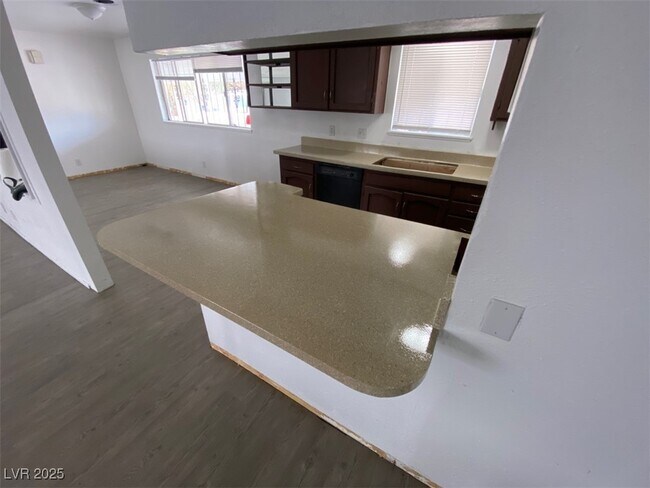 Building Photo - 4560 Rancho Hills Dr