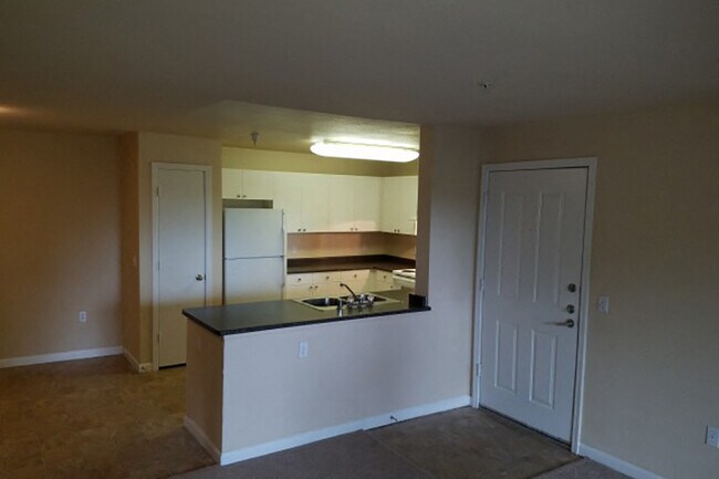 Open space floorplans for comfortable living - Bristol Apartment Homes