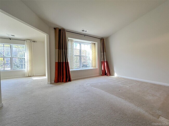 Building Photo - 1063 Dutcher Dr