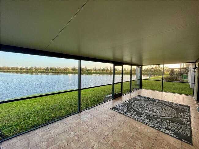 Building Photo - 4819 San Ortebello Dr