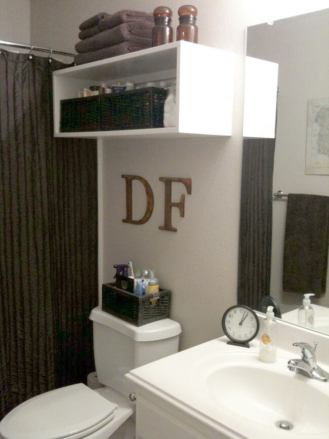 Building Photo - Lease Takeover Opportunity Available! 2 Bedroom Town house for Rent in Lindale!