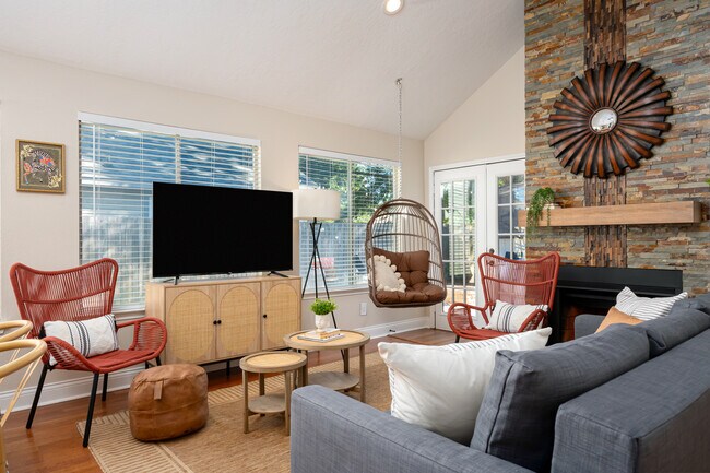 Building Photo - 20231 Linden Tree Dr