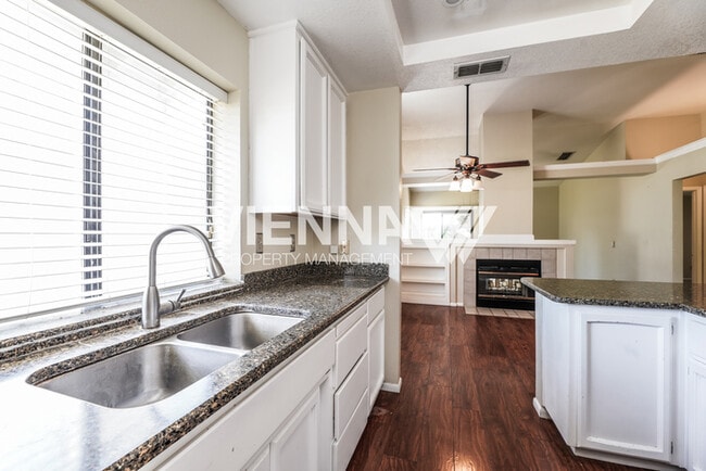 Building Photo - 3358 Brownlea Cir