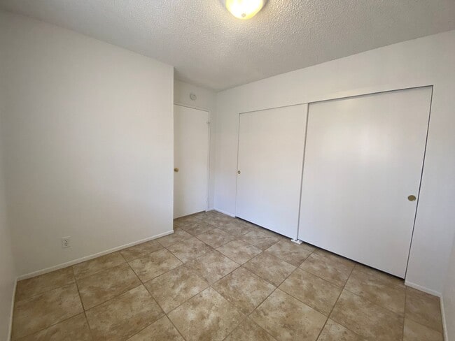 Building Photo - *DONT MISS OUT ON THIS GREAT MOVE IN SPECIAL! 1/2 OFF OF FIRST FULL MONTHS RENT!!