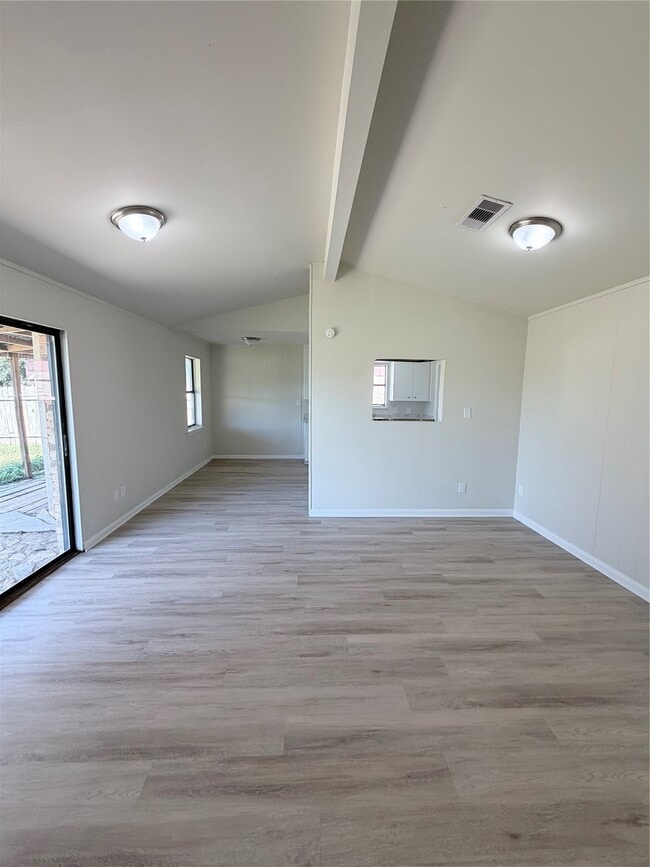 Building Photo - 3616 Willowick Dr