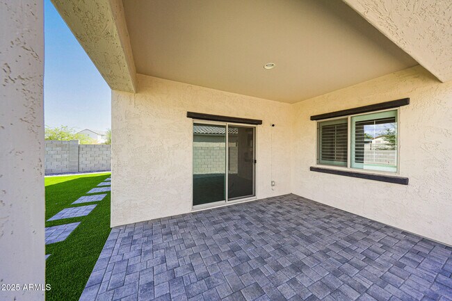 Building Photo - 24388 W Verlea Dr