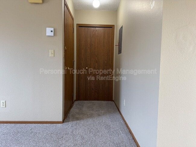 Building Photo - 1003 19th St SW