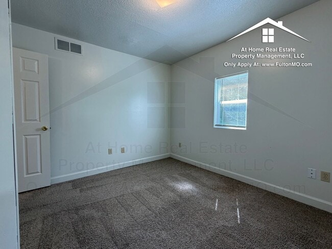 Building Photo - 1514 Monroe St