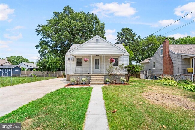 Building Photo - 303 Miles Rd