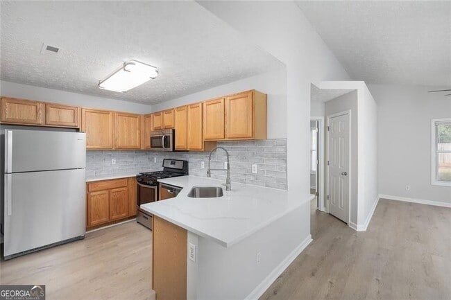 Building Photo - 211 Daventry Way