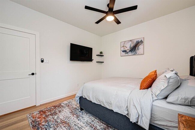 Building Photo - 4101 Edison St