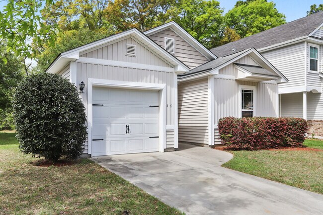 Building Photo - 46 Isle Of Palms W