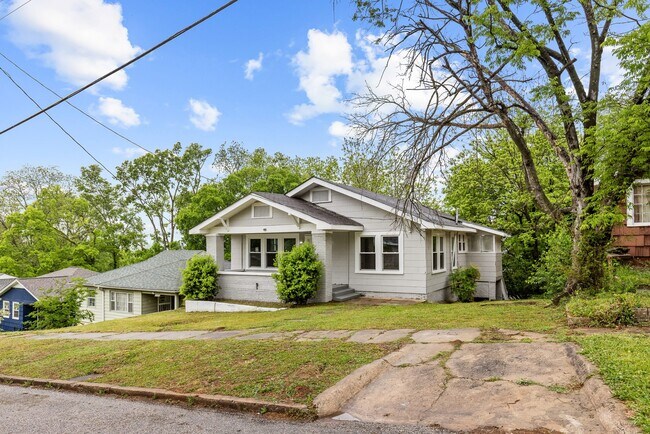 Building Photo - 1724 30th Street Ensley