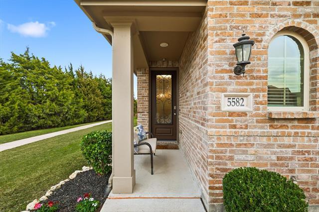 Building Photo - 5582 Yarborough Dr