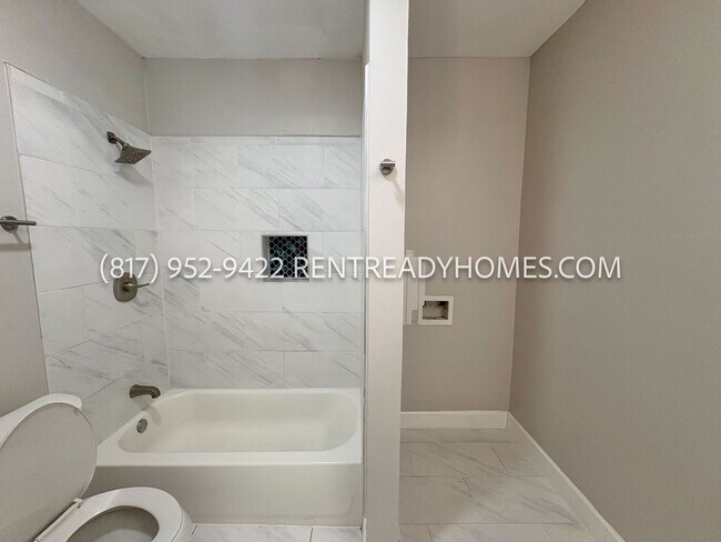 Building Photo - 4431 Clay St