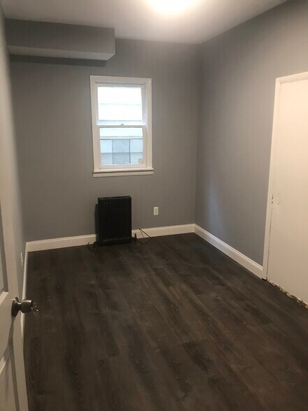 Building Photo - 3812 Pier St