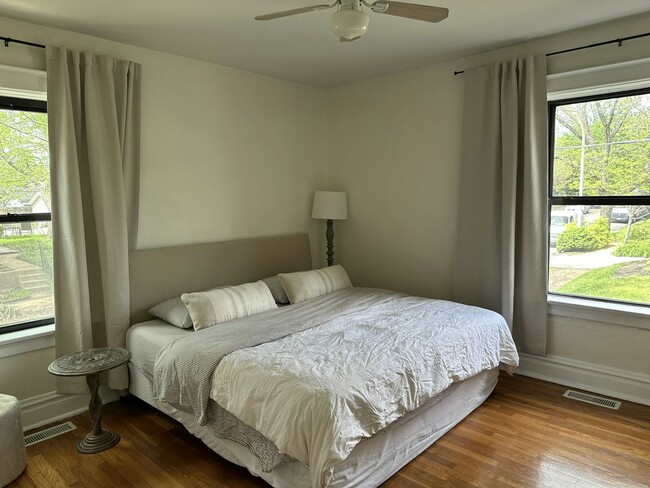 Building Photo - 2027-2029 Alfred Avenue, Unit 2029 B