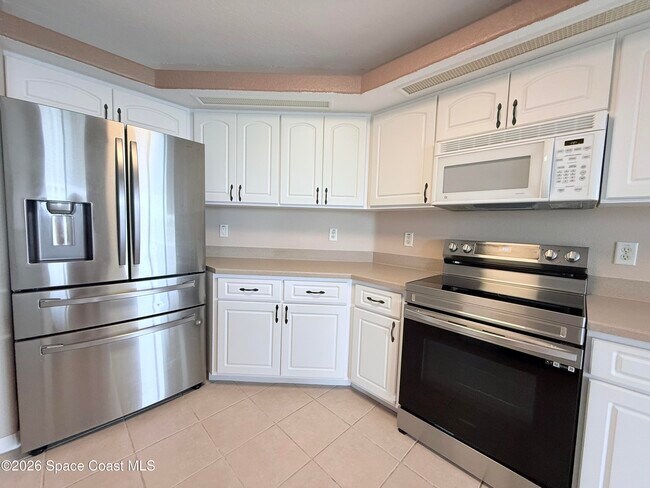 Building Photo - 8903 Laguna Ln
