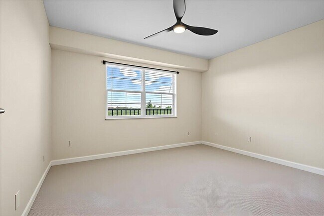 Building Photo - 3100 W Rolling Hills Cir