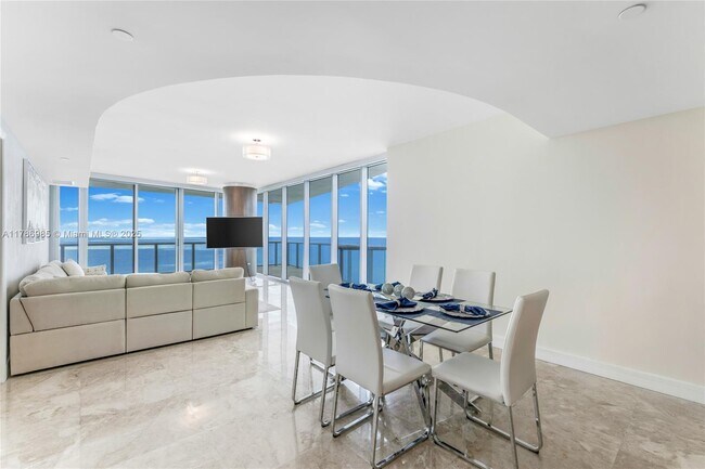 Building Photo - 17001 Collins Ave