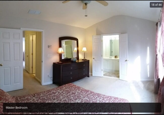 Building Photo - Spectacular Lake View Townhome in Alpharetta – 3 Bedrooms + Office | Available July 1, 2026