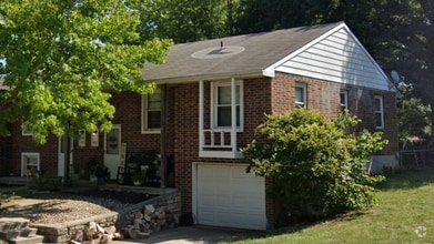 Building Photo - *COMING SOON* Huge Independence Duplex Wit...