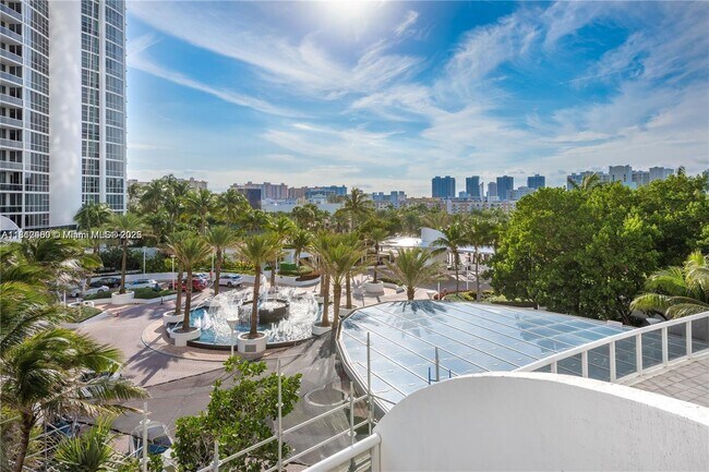 Building Photo - 18201 Collins Ave