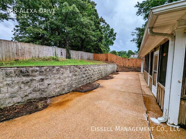 Building Photo - 488 Alexa Dr