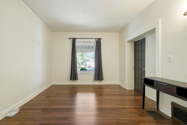 Building Photo - Live in Baker! Historic 2BD Home with Garage, Yard & Simplified Utilities