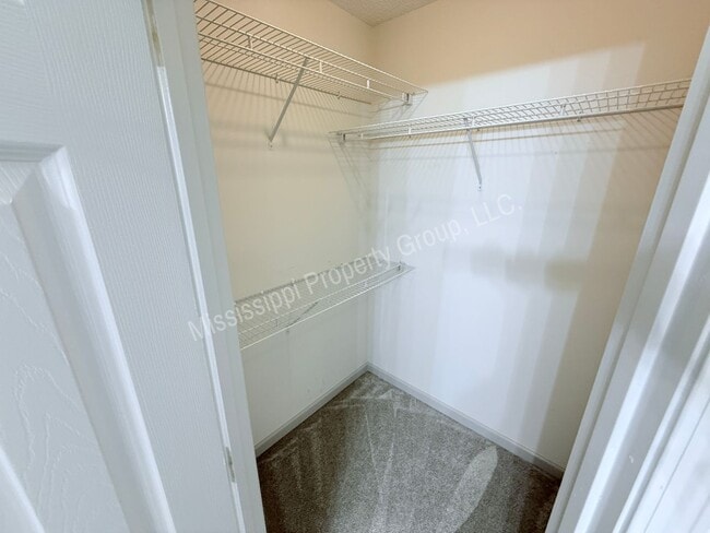 Building Photo - 3BR/2BA Home For Rent