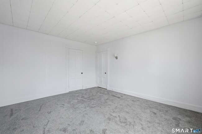 Building Photo - 45 Dunham St