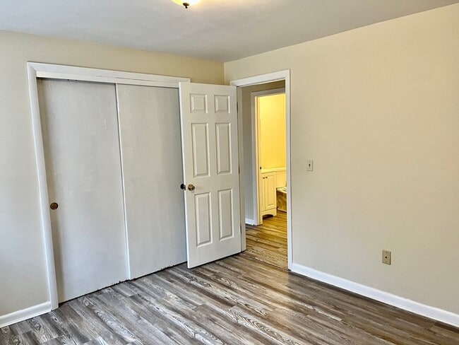 Building Photo - 225 Danforth St