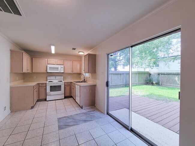 Building Photo - 11810 Rolling Stream Dr