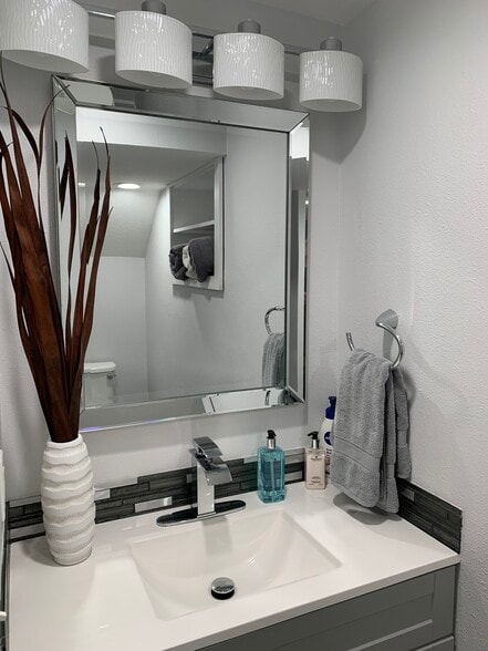 Bathroom - 7228 SE Wilshire Ct