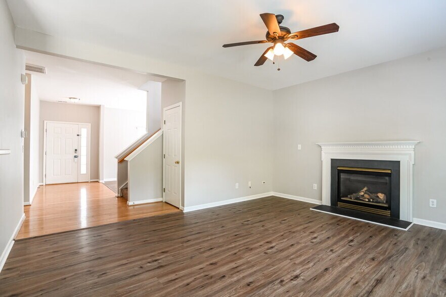 Building Photo - 6625 Courtland St
