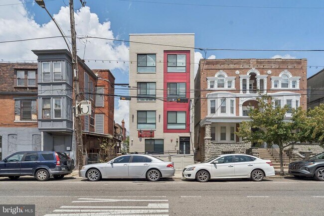 Building Photo - 1309 S 52nd St