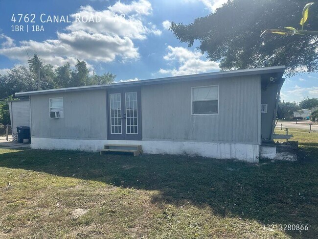 Building Photo - 4762 Canal Rd