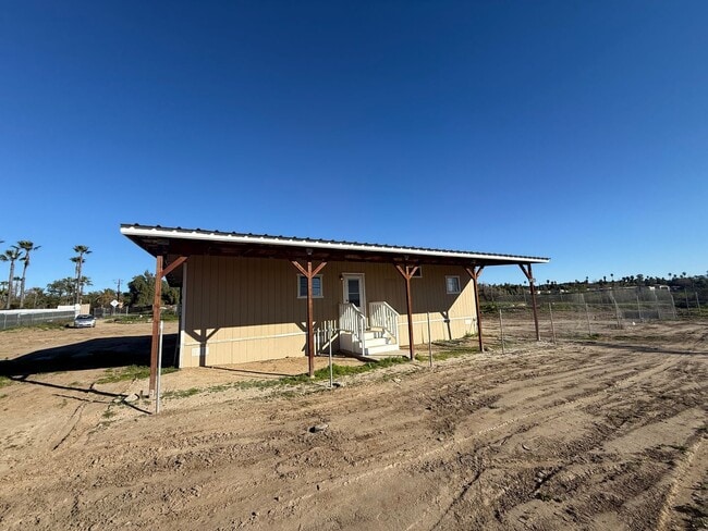 Building Photo - 2 bedroom 2 bathroom mobile home in a huge lot!